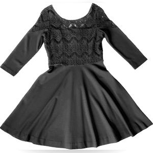 Lily Pulitzer LBD Lace Top w/ Full Skirt Size M